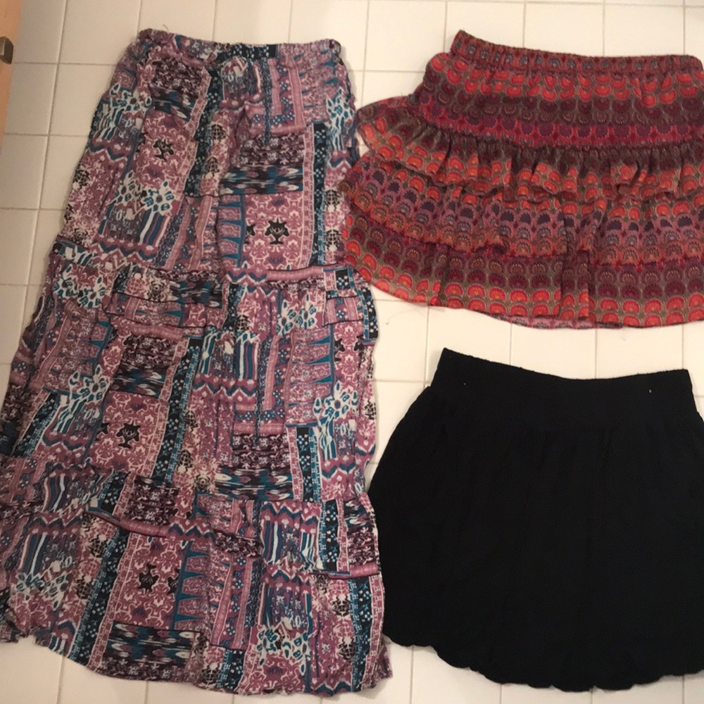 Elastic waist skirts